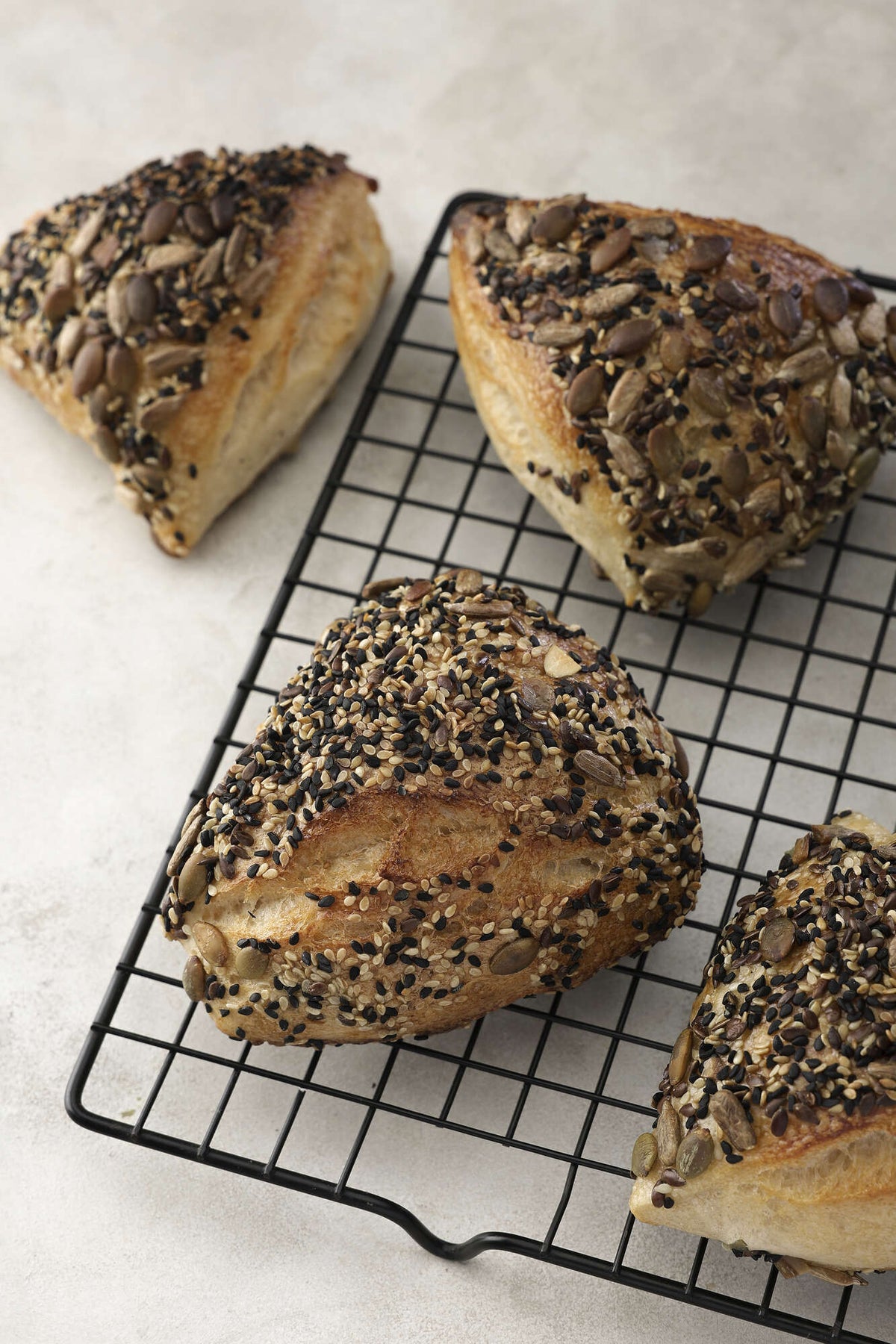 German Seeded Sourdough Buns (02 Pcs)