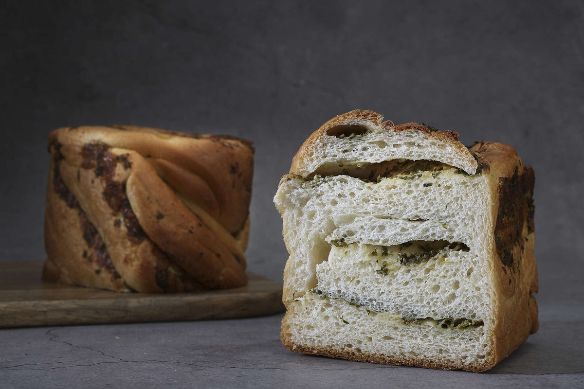 Chilli- Cheese Garlic Babka